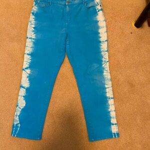 DG2 turquoise tie dye jeans in 5 pocket style.